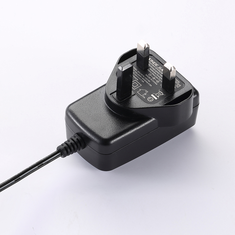 15W英規(guī)插墻式